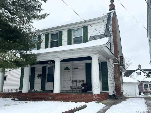 Medical office or daycare space available for rent in the heart of Jamaica, conveniently located near Hillside Avenue and Parsons Blvd.
