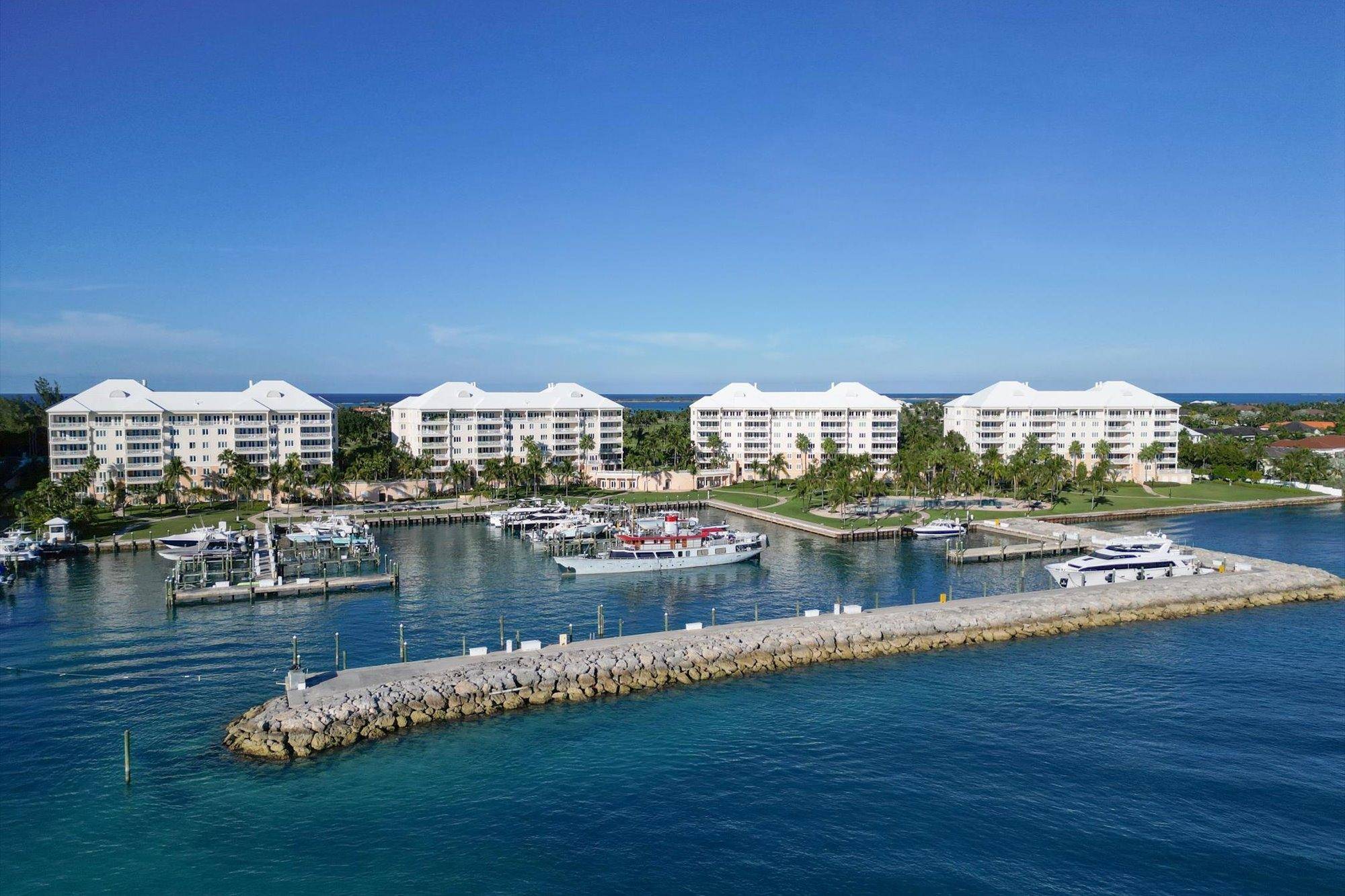 OCEAN CLUB RESIDENCES & M Condo New-Providence