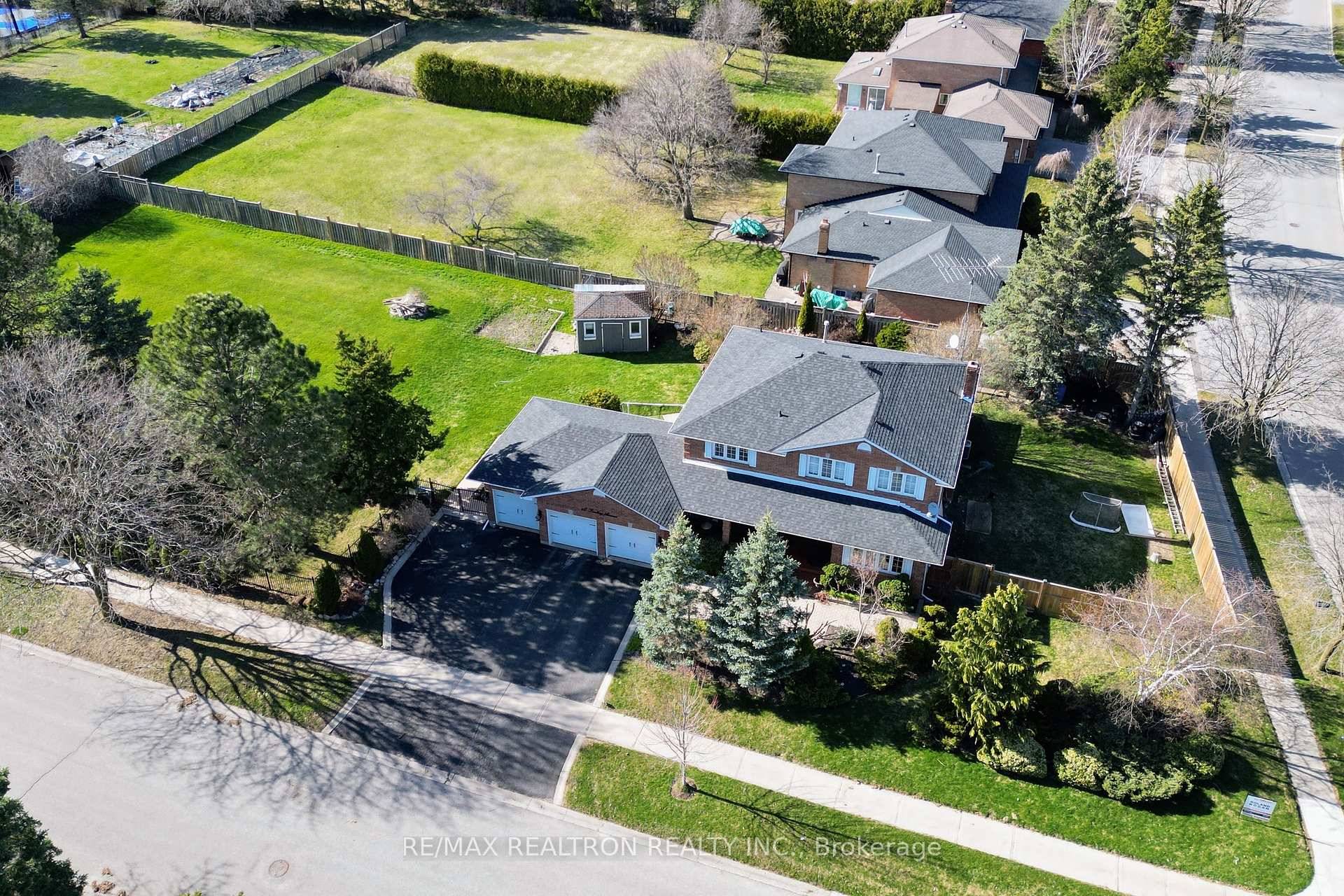 Situated in the prestigious community of King City, this exceptional property offers a rare opportunity on a sprawling half acre lot, surrounded by multi million dollar estates.