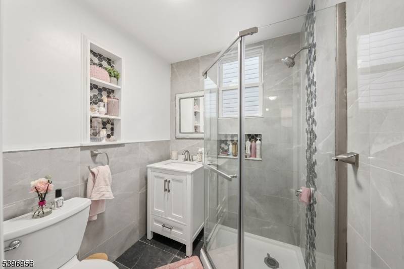 Welcome to this beautifully located one family home in North Bergen, featuring 3 spacious bedrooms and 2 full bathrooms.