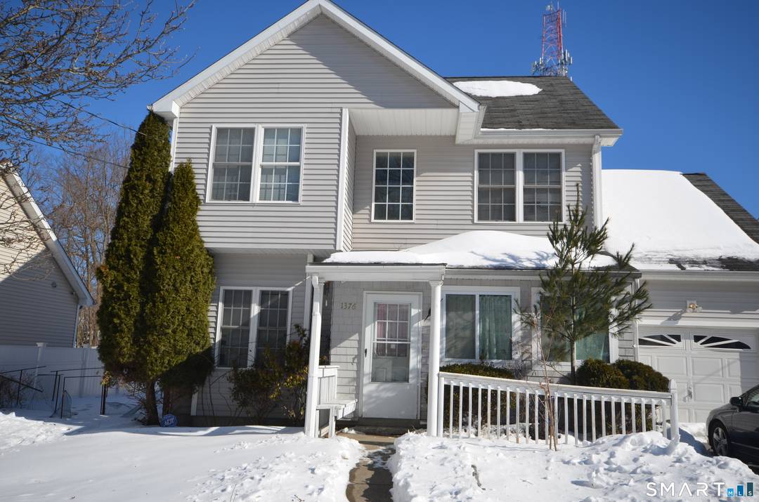 North End Trumbull BPT Line 2006 Built Beautiful Colonial with original owner This Spacious house has 3 4 Bedrooms and 3 full bath.