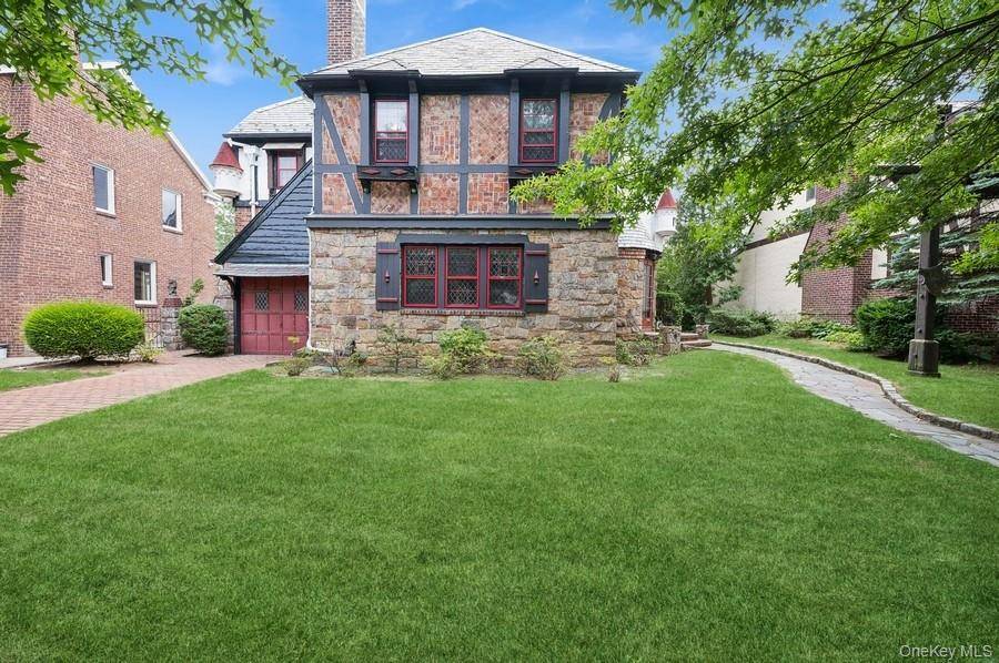 Rare Architectural Treasure right here in Flushing Broadway !