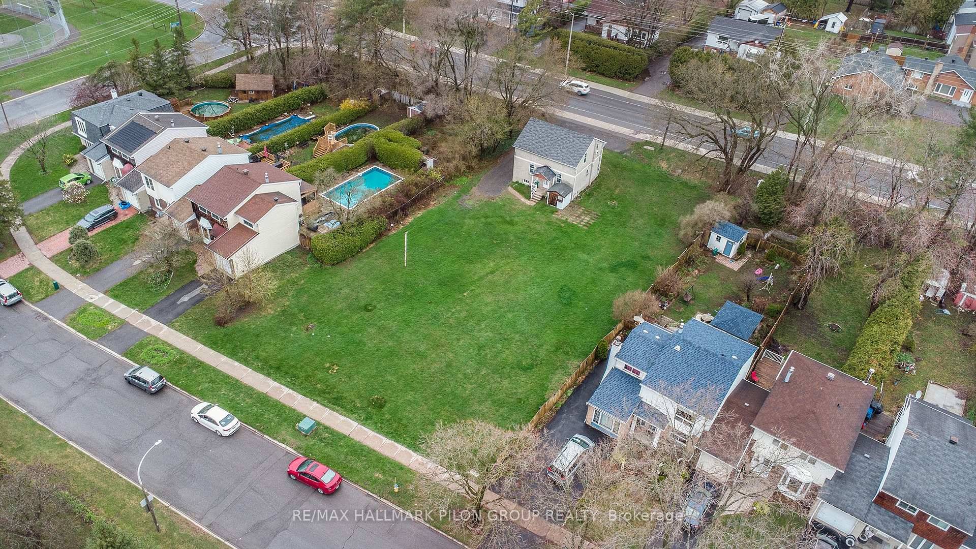 Excellent development opportunity on Innes Rd in Blackburn Hamlet.