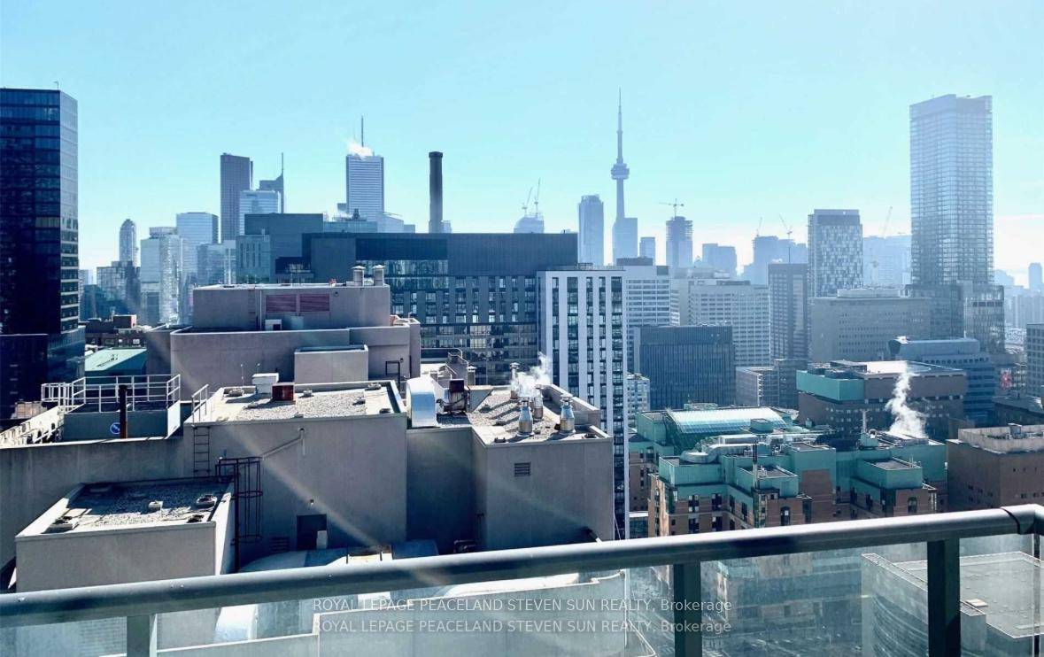 Absolutely Stuning amp ; Highly Upgraded Half Floor Luxury Penthouse With Unobstructed S, W, N Views Of Downtown Skyline, Lake And Beautiful Sunsets.