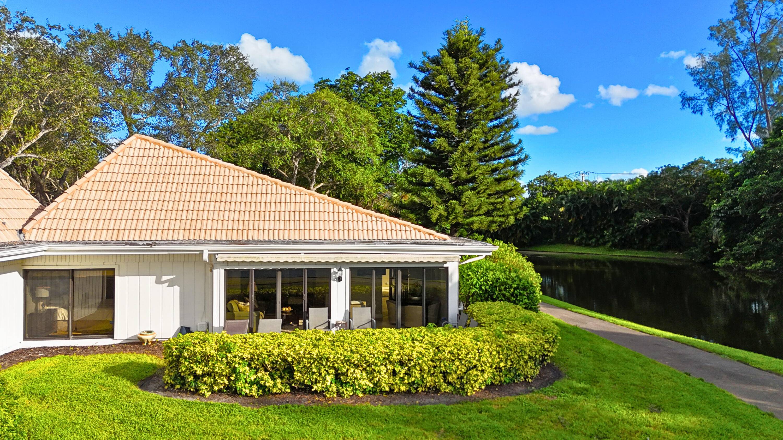 Discover this rarely available, single story villa in the sought after Bridgewood Villas community.