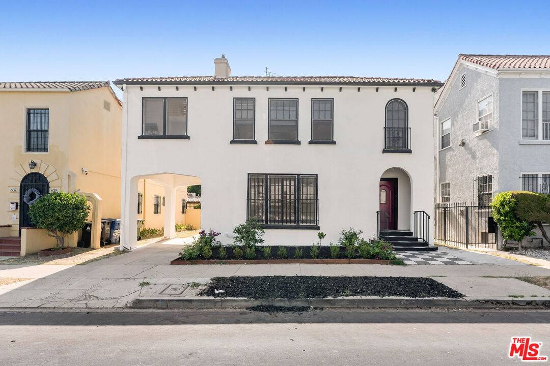 641 N Irving Blvd 2BR Mid Wilshire La