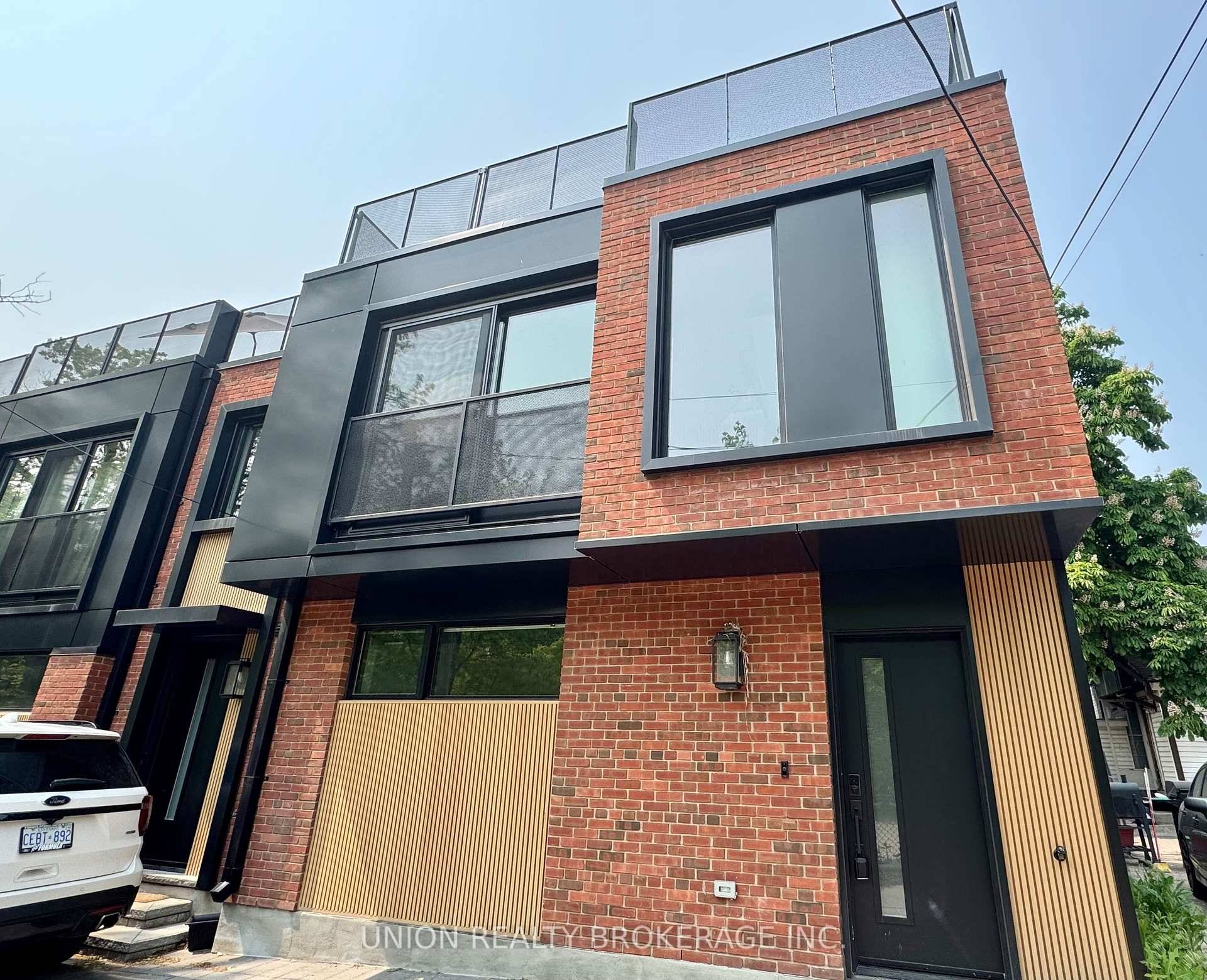 This exquisite laneway house is a true gem, offering the perfect blend of comfort, style, and functionality.