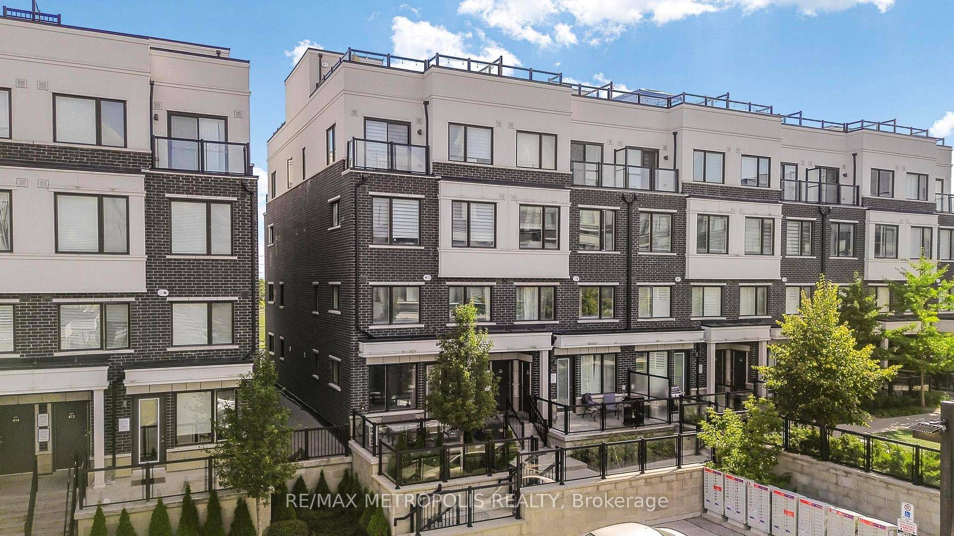 Stylish Modern Condo Townhouse Living in a Prime Location !