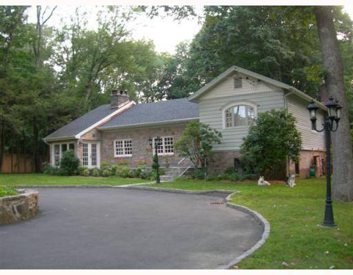 STUNNING COUNTRY HOME PROPERTY COMPLETELY RENOVATED IN 2008, NEW FURNACE 2016, NEW ROOF 2020, W NEW 3 STALL BARN, PADDOCKS ACCESS TO THE GREENWICH RIDING TRAILS.