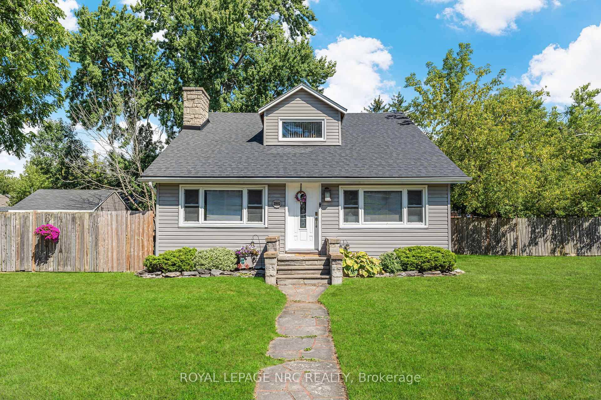 Welcome to 3902 Rebstock Road in Crystal Beach.