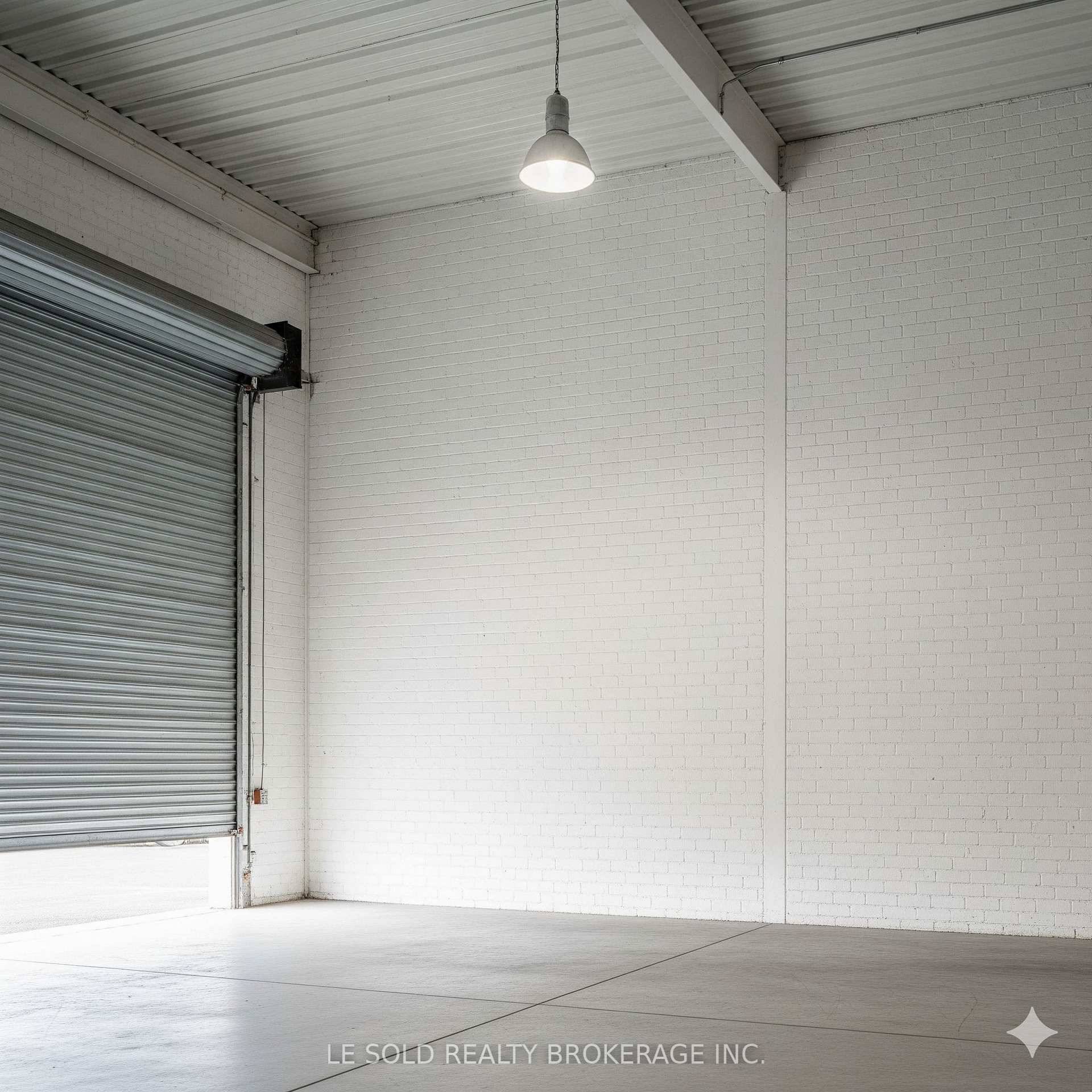 Warehouse for Lease. 400 sq ft.