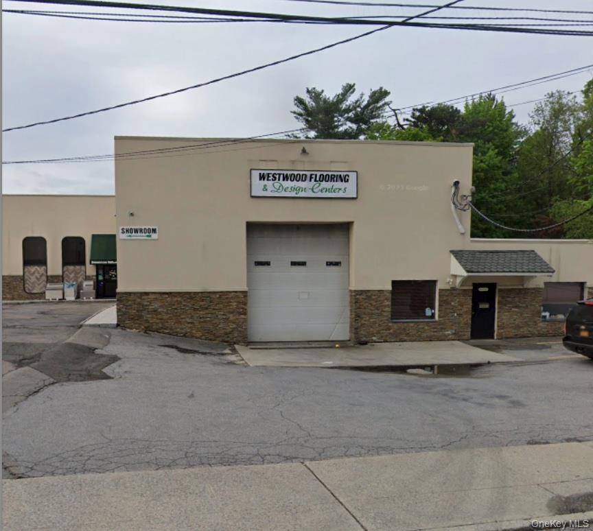 3, 200 SF versatile commercial space at 140 S Highland Rd, Ossining, NY, featuring 13.