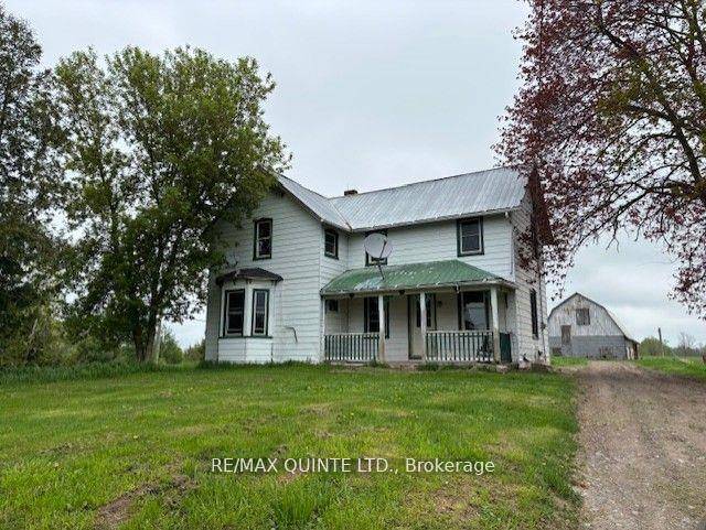Hobby Farm with 37 acres.