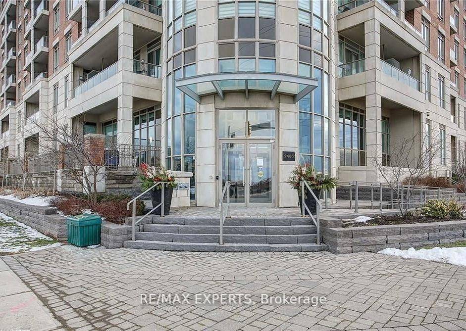 Welcome to the prestigious Emporium Condominiums in Joshua Creek !
