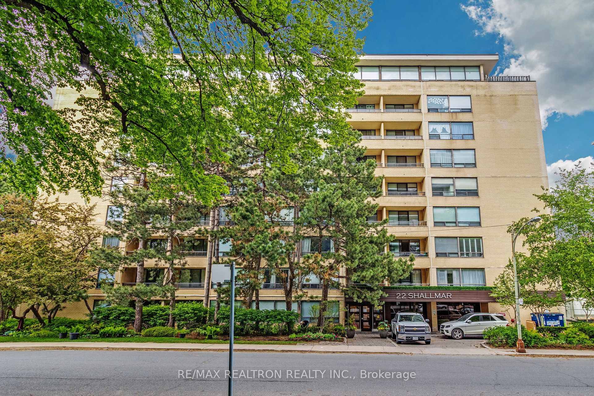 Luxury Penthouse Unit ! Approx.