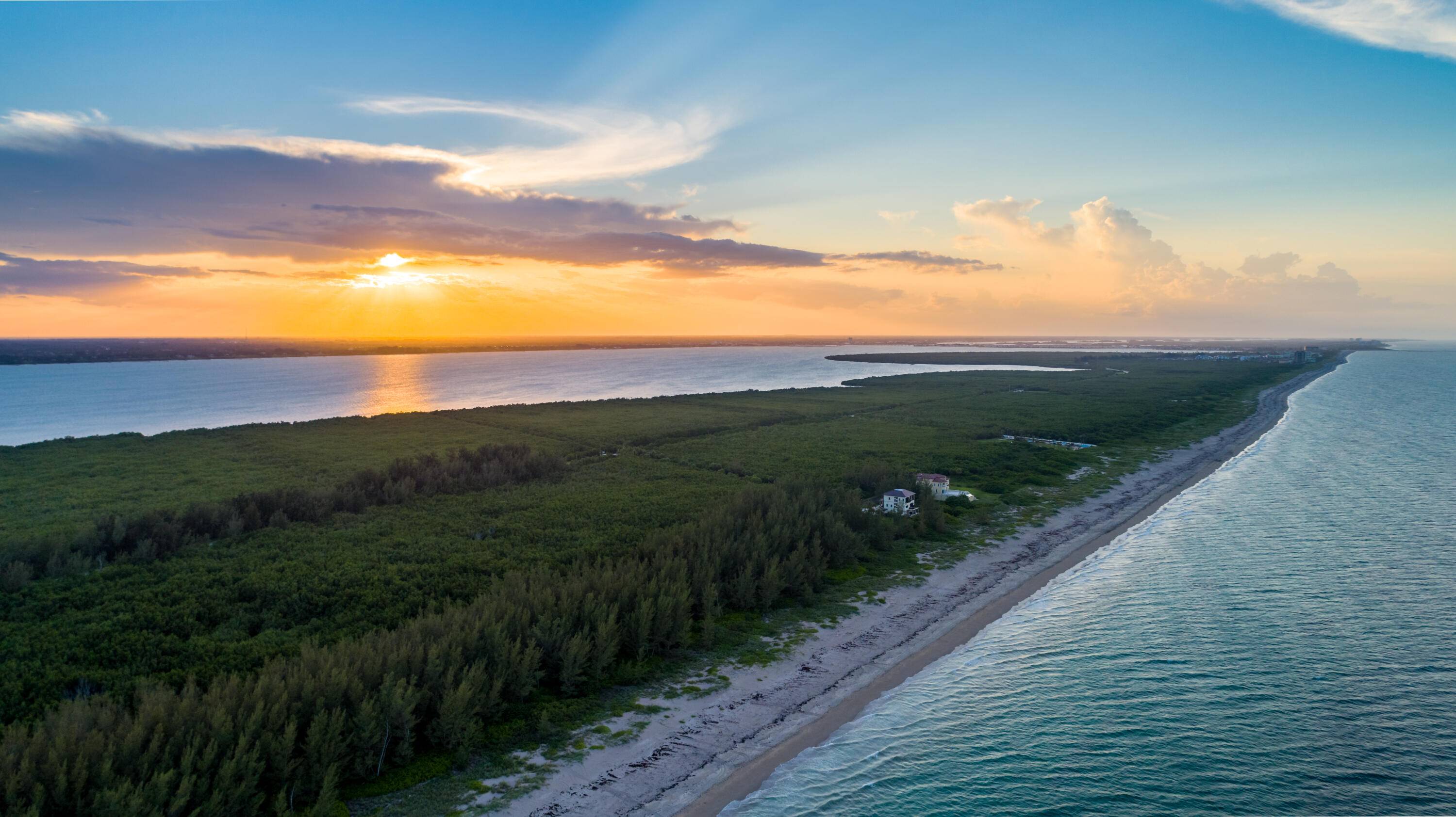 22 Acres ! Endless possibilities !