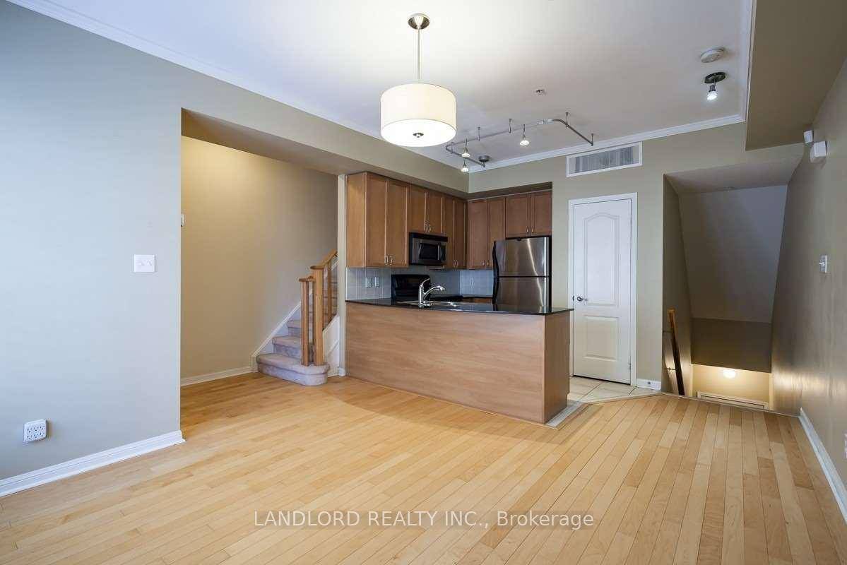 Enjoy A Carefree Tenancy In This 2 Bedroom 1.