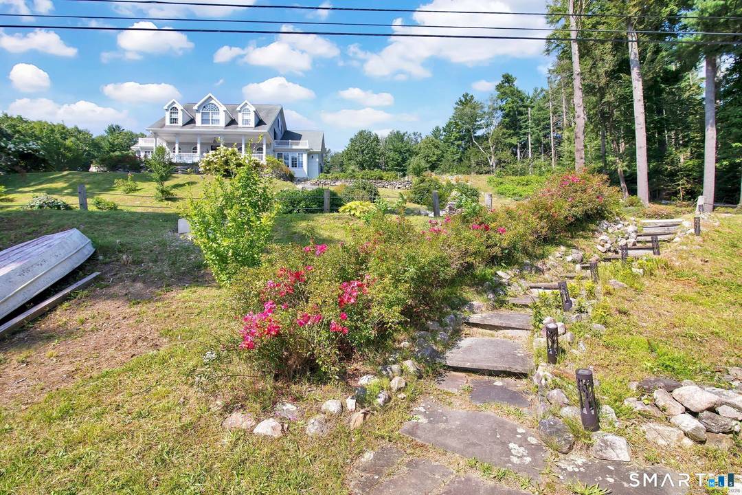 Live the Highland Lake Dream 431 W.