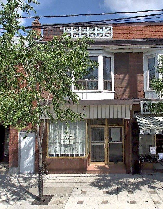 Superb Downtown Location Suitable For Most Kind Of Business Professional Office Previously Operated As Medical Office For Many Years Don't Miss !