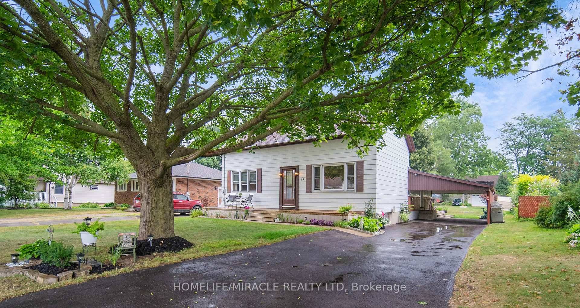 A Country Style Living in the City !