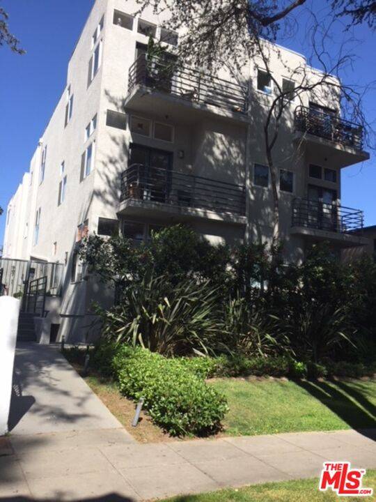 907   Lincoln Blvd Santa Monica LA
