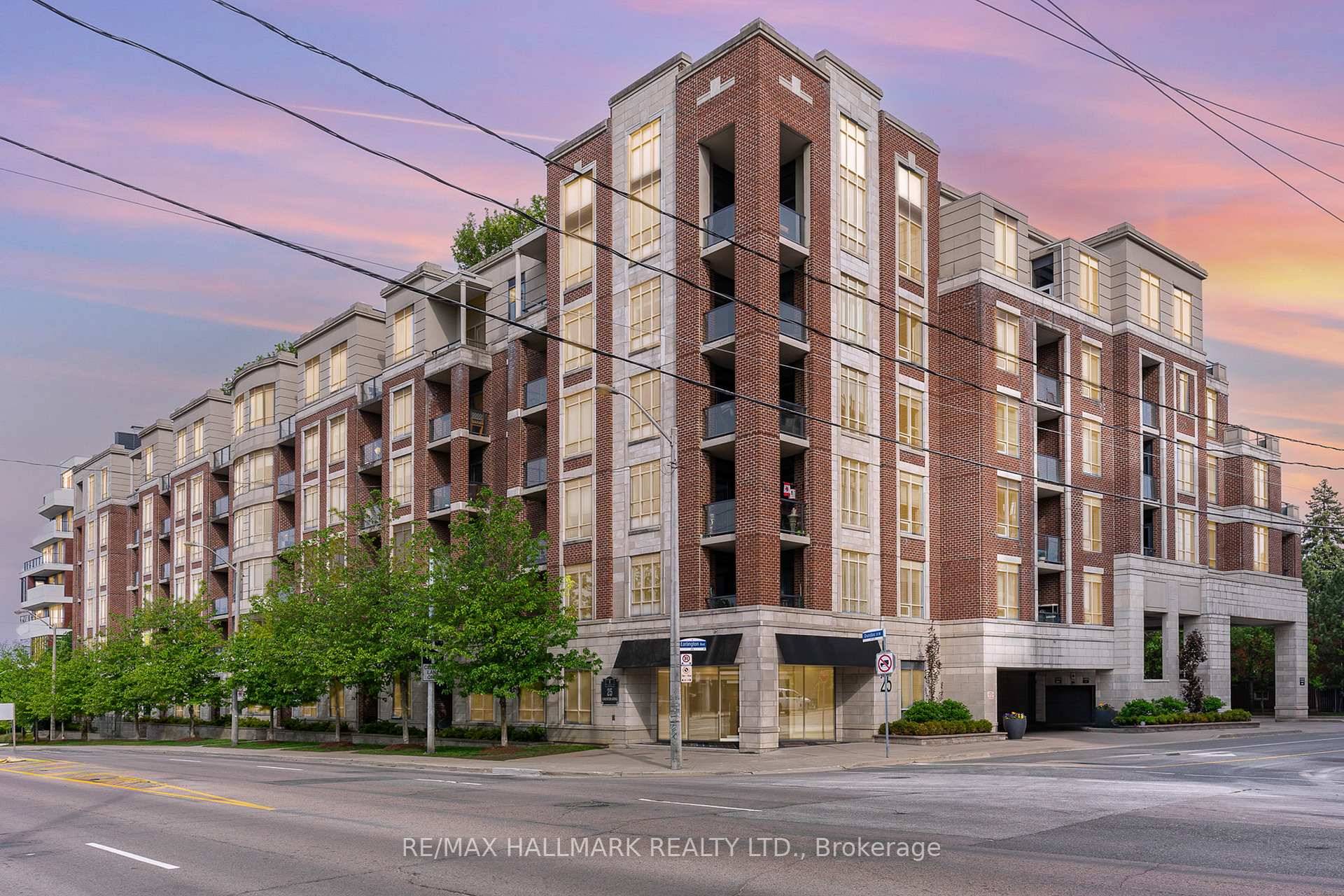 Luxury Condo in Prestigious Kingsway Neighbourhood.