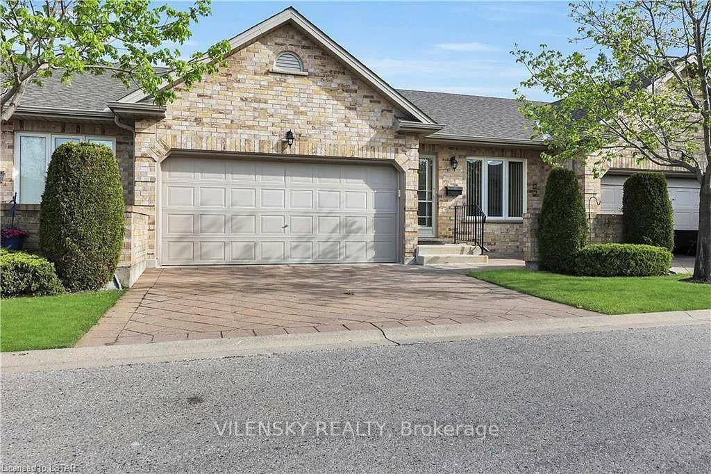 Welcome To 572 Thistlewood Dr Unit 7 A Beautifully Maintained Home In The Highly Sought After Stoney Creek Meadows Community Of North London.