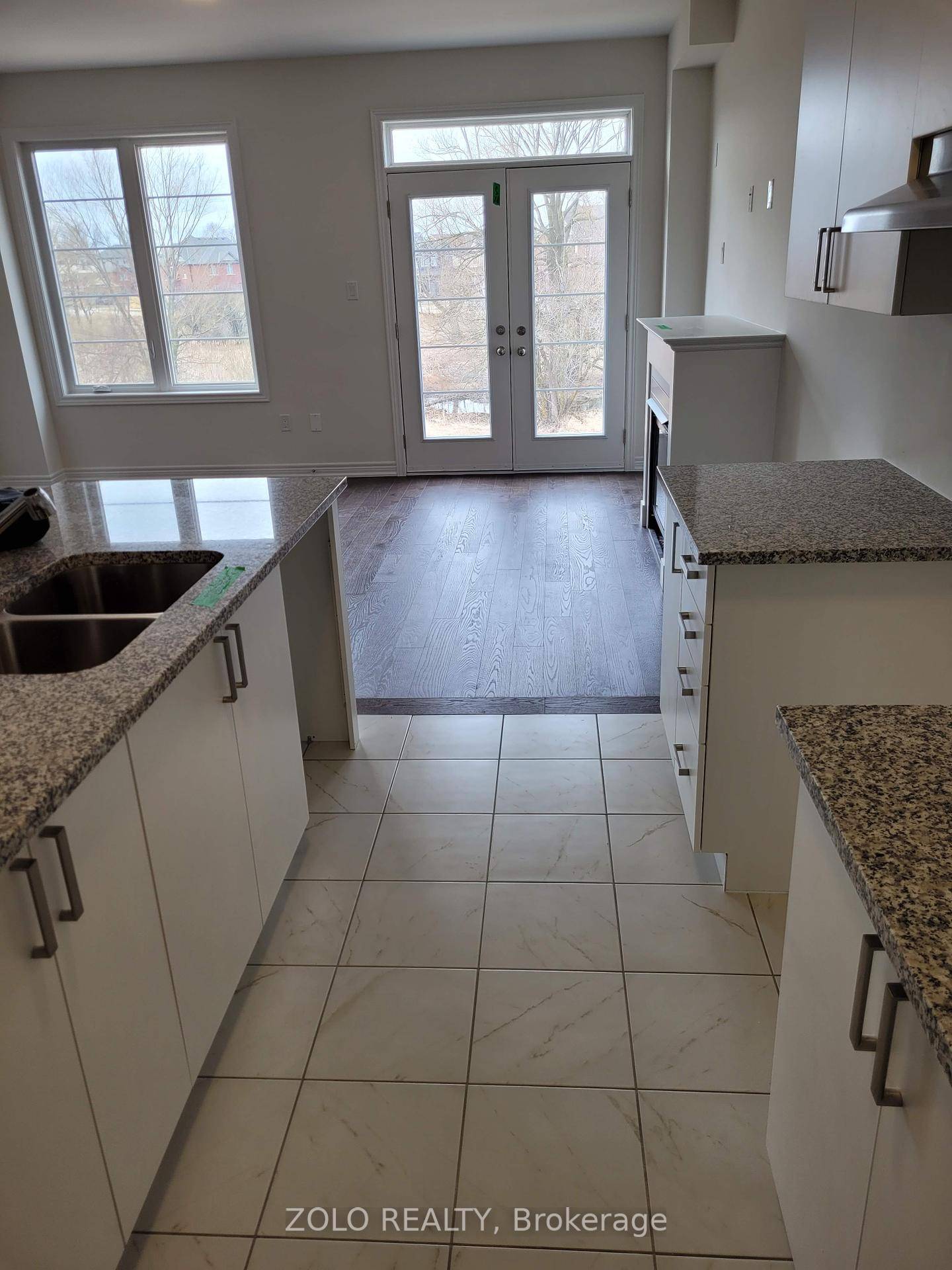 Room for Rent in the heart of Windfields.