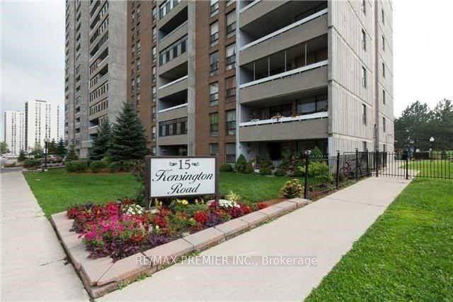 Large Sun Filled Corner Unit With 2 Large Bedrooms And 2 Washrooms.