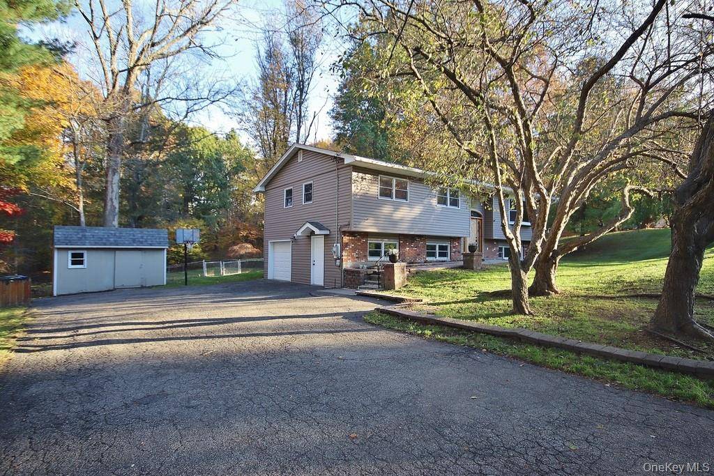 Split level spacious home in desirable Chester neighborhood within Warwick Valley School District !