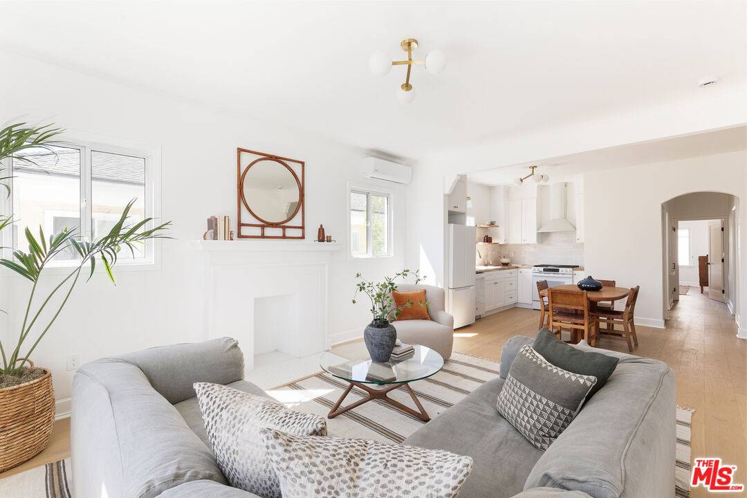 1221  5th Ave 2BR La