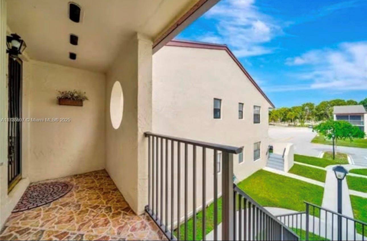The Gardens Pembroke Lakes.