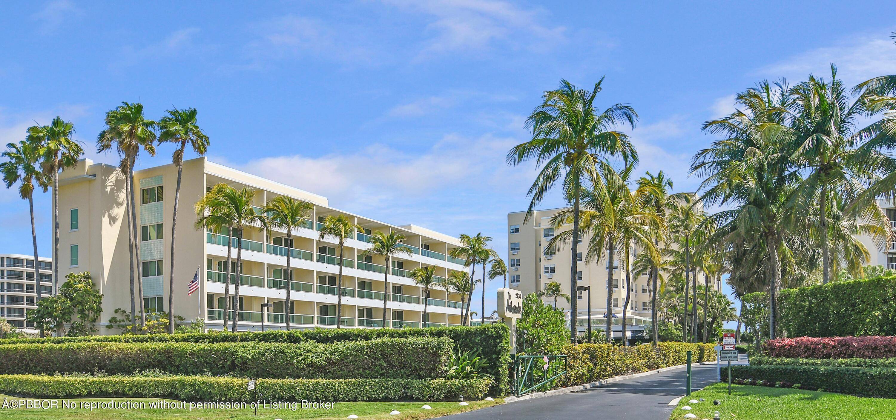 ANNUAL RENTAL REJUVENATED DIRECT OCEANFRONT PENTHOUSE SPLENDIDLY RENOVATED PENTHOUSE WITH OCEAN AND ICW VIEWS.