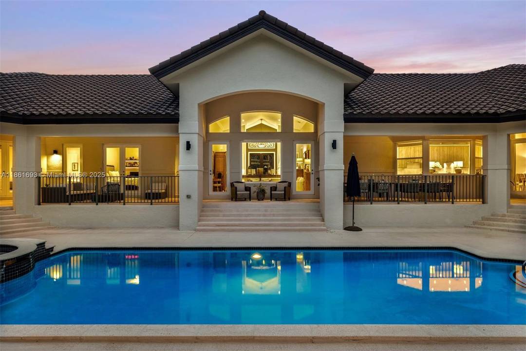 E Pinecrest acre on prestigious Old Cutler Rd just mins to Gulliver.