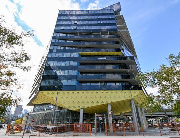 Spacious and stylish loft style 1 bedroom suite in the sought after River City 4 building !