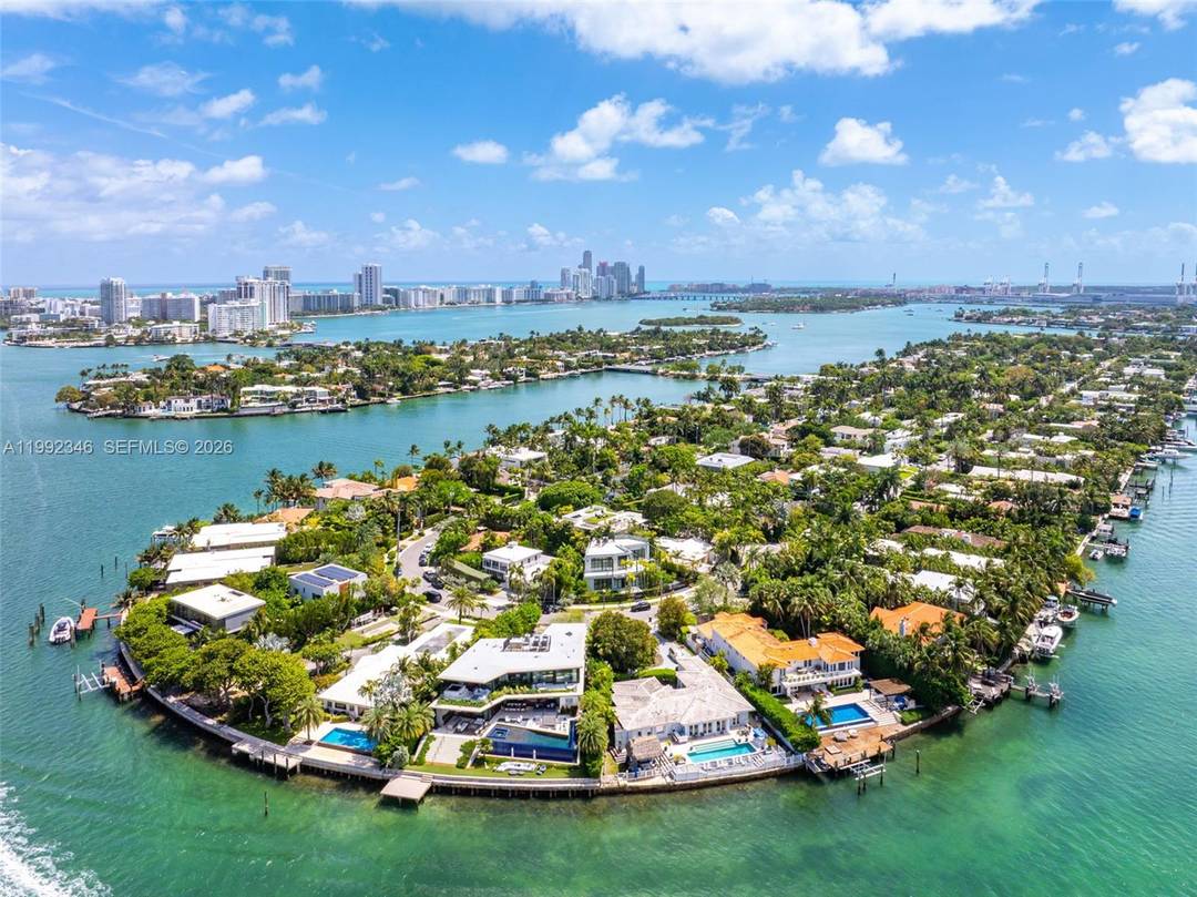 Tucked along the northern tip of Dilido Island, this flawlessly renovated residence sits on one of the Venetian Islands most desirable streets.