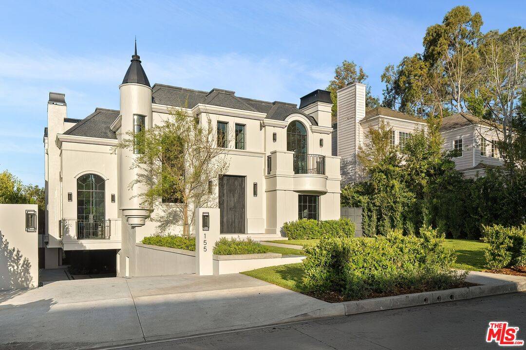 155  N Anita Ave 6BR Brentwood La