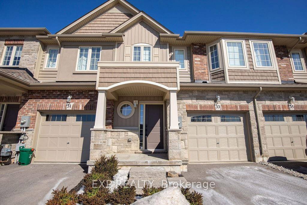 Don't Miss This Stunning Rental In Grimsby Walking Distance To Lake Ontario !