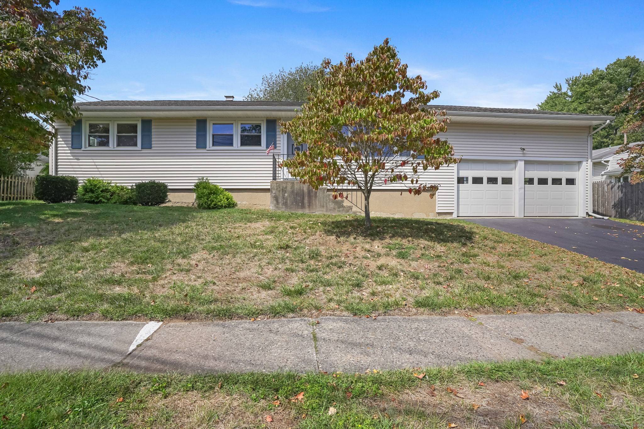 Fantastic Opportunity to Update and Make Your Own !