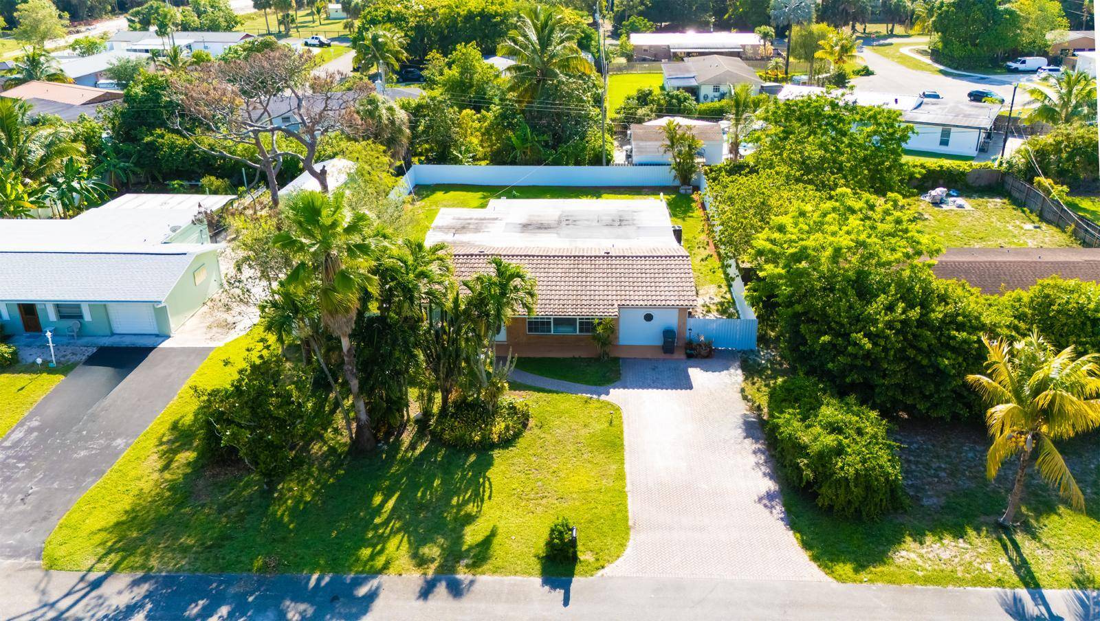 Welcome to your dream home in one of the most desirable areas of West Palm Beach !