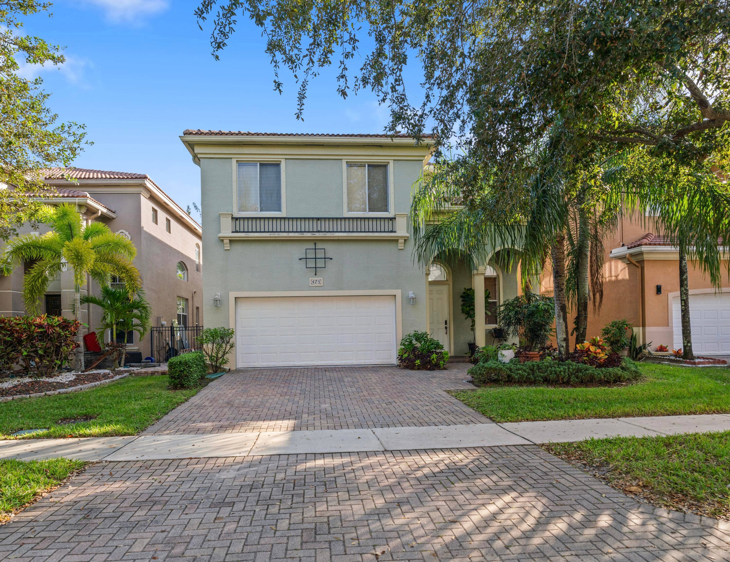 Beautifully updated CBS home !