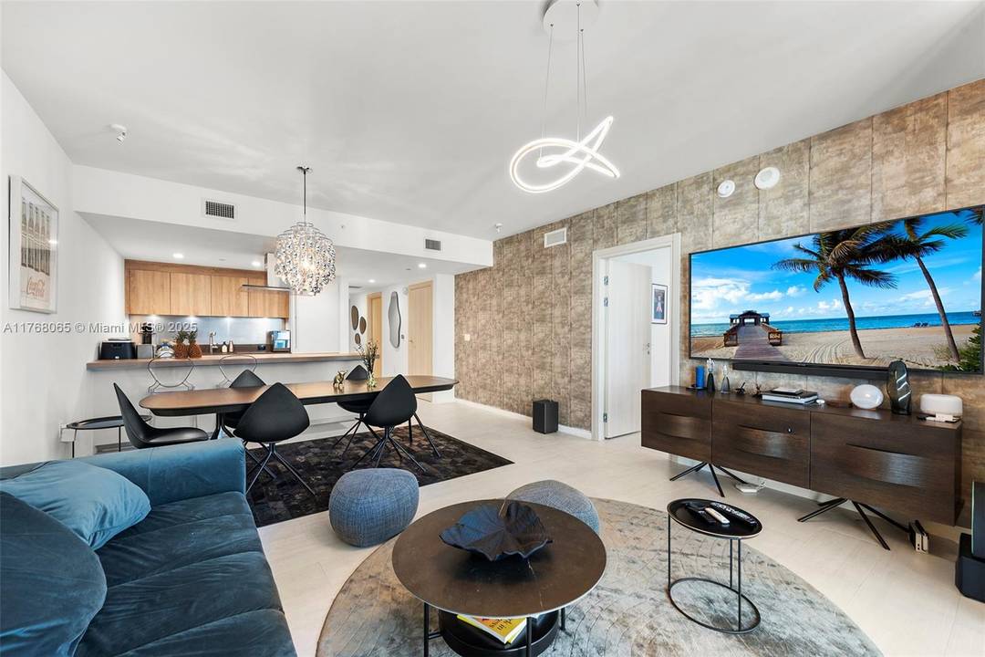 Fully furnished, ready to move in 1 bedroom Den, converted into a 2 bedrooms residence.