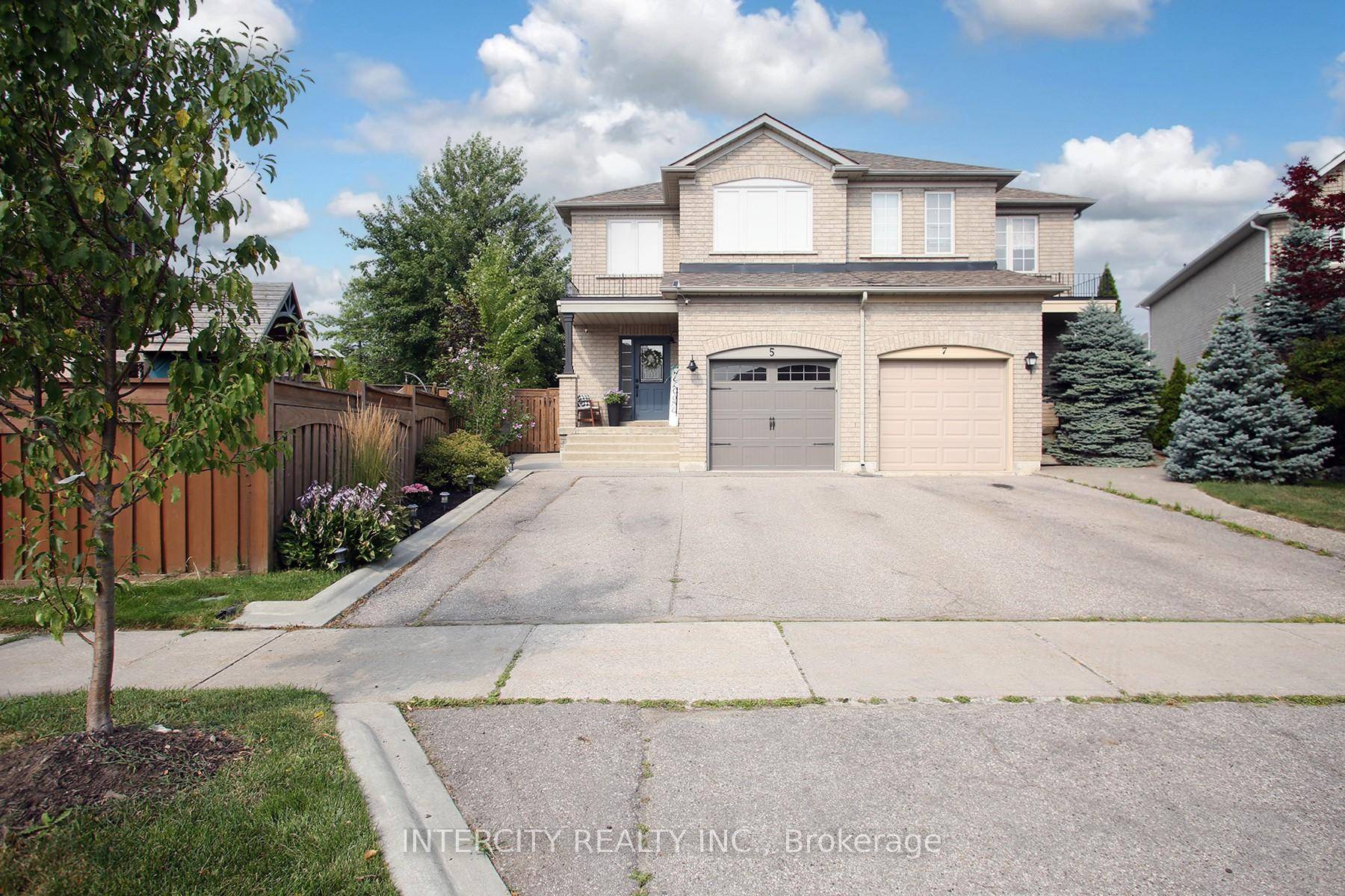 Pat Fera presents an exceptional renovated home on a rare premium pie shaped lot in Bolton West most desired crescent !