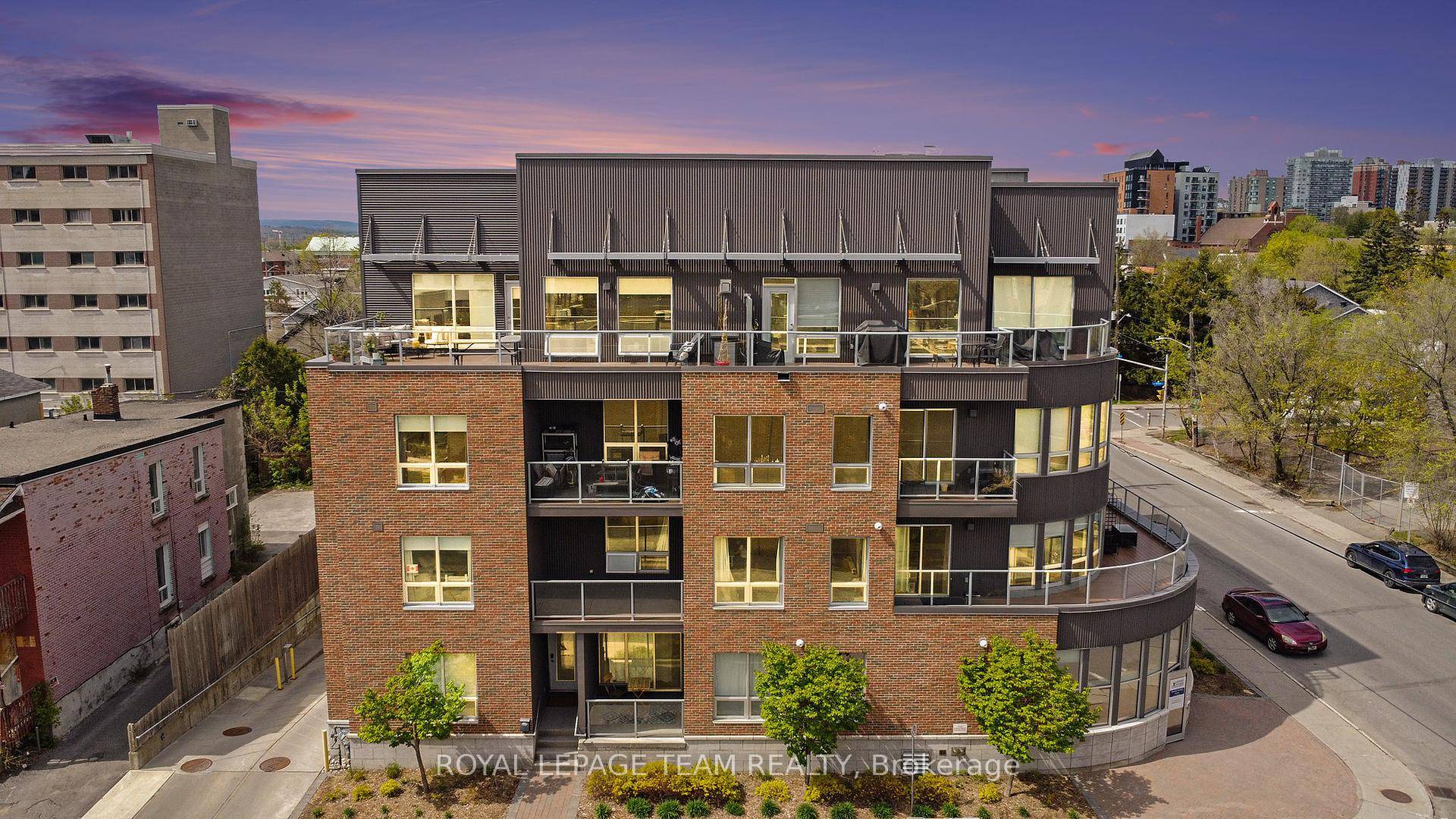 Introducing the epitome of urban living at the Z6 Urban Lofts !