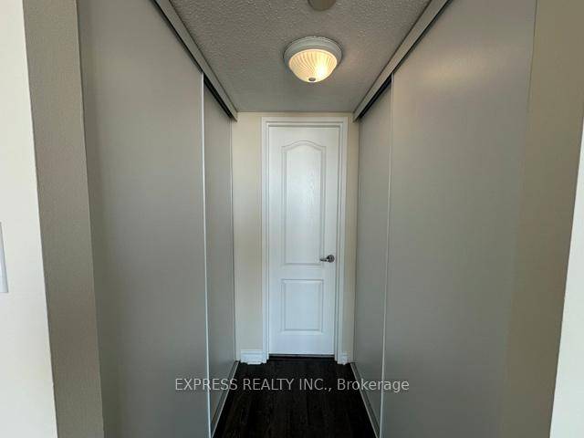 Approx. 732 Sf As Per Builder Plan In Minto Condo With SE View.