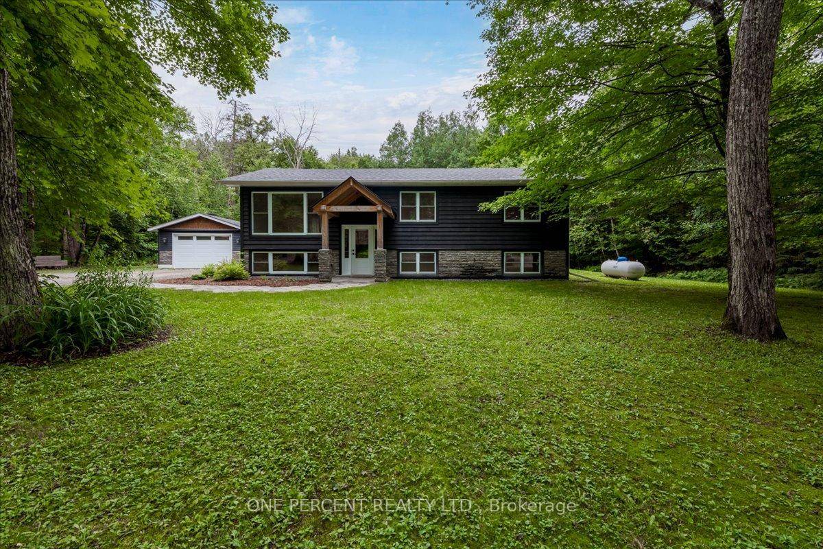 Fully renovated in 2021 22, this raised bungalow on a 1.