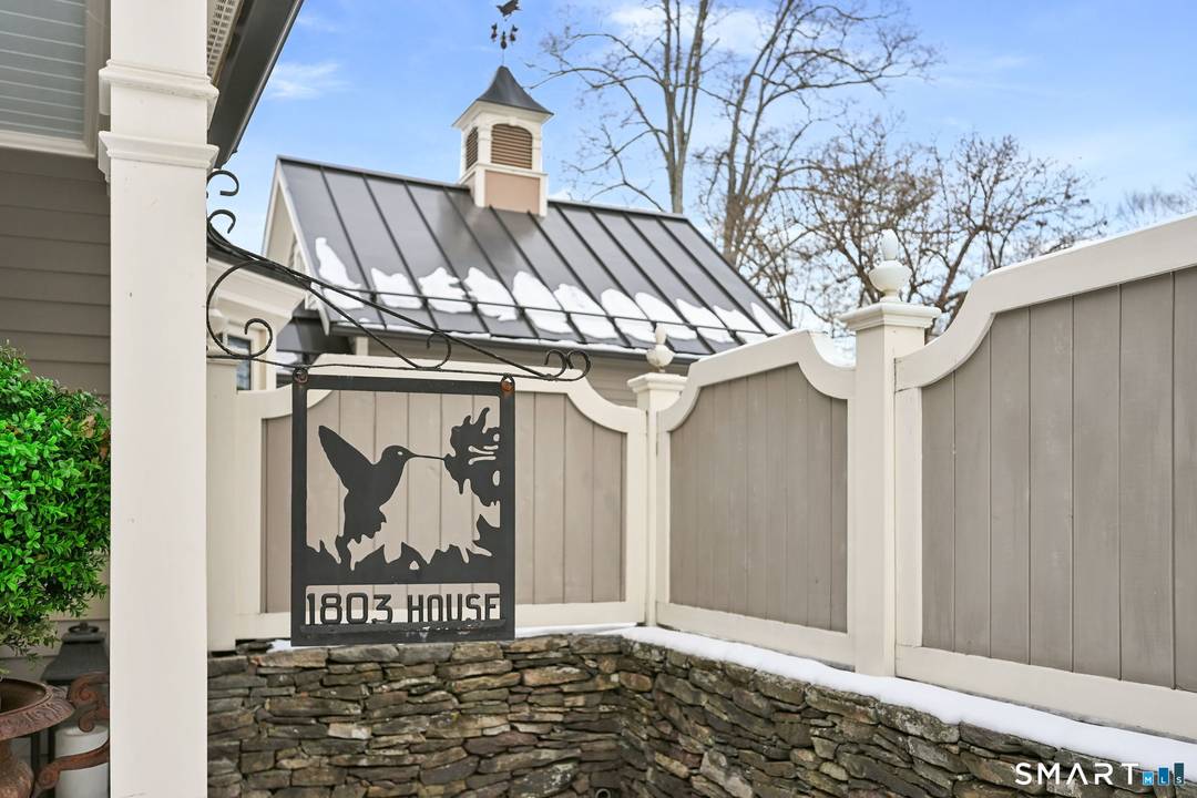 Black Dog Farm, owned by artist Elaine Voghelle, an exceptional estate offering a refined storybook ambiance.