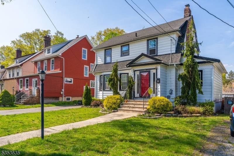 Welcome to 173 E Webster Avenue, a charming single family home perfectly situated in the heart of Roselle Park, NJ.