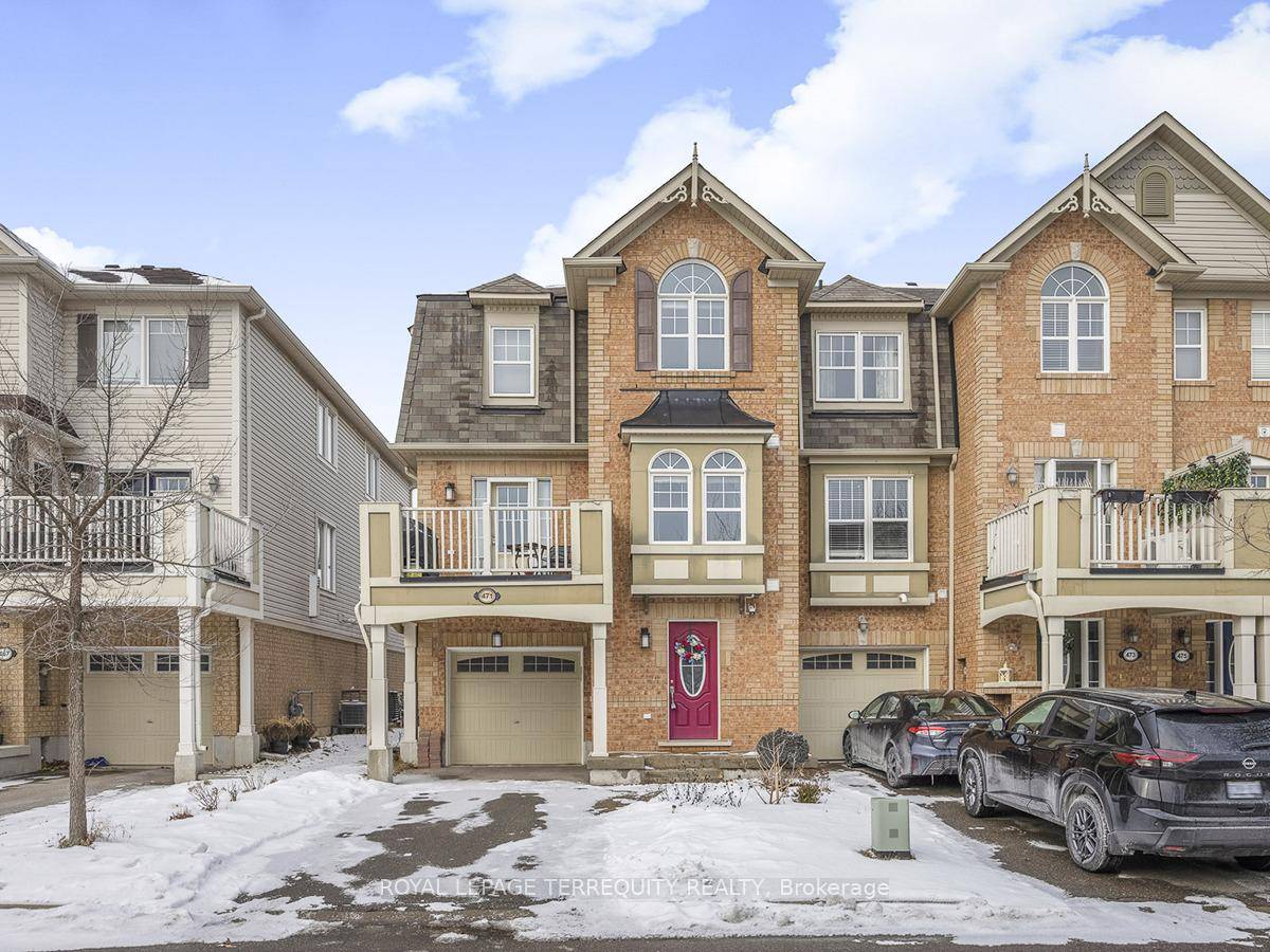 Rare 26. 5 ft wide townhome !