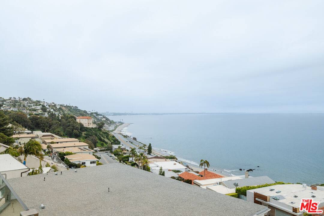 18203 Coastline Dr 2BR Malibu La